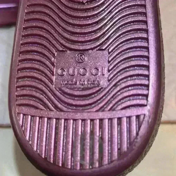 GUCCI woman’s size8 Pink Metallic Sneakers - Picture 5 of 6